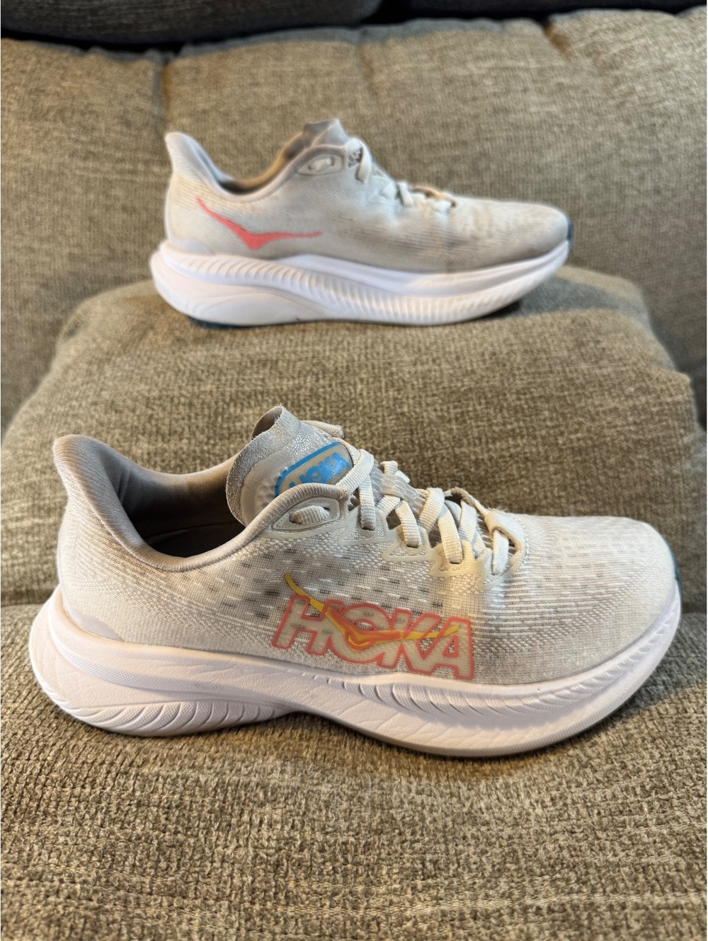 HOKA Women's Mach 6 Running Shoes White Nimbus Cloud Size 6.5